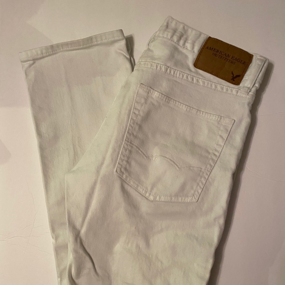 American Eagle White Jeans